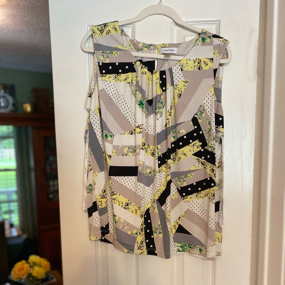 Calvin Klein Black and Yellow Wrap Skirt Knee-Length Resort Wear